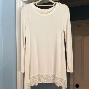 Zenana Outfitters Cream Lace Trim Top